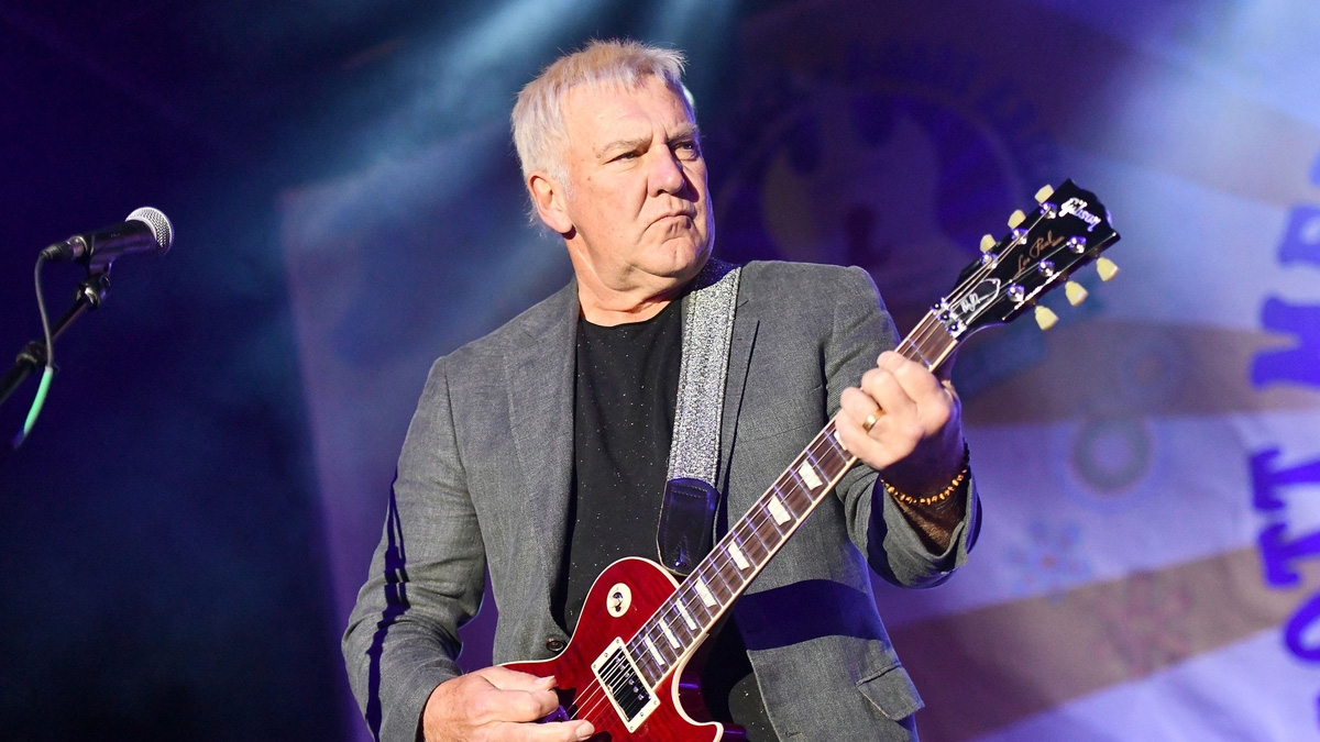 Alex Lifeson movie still