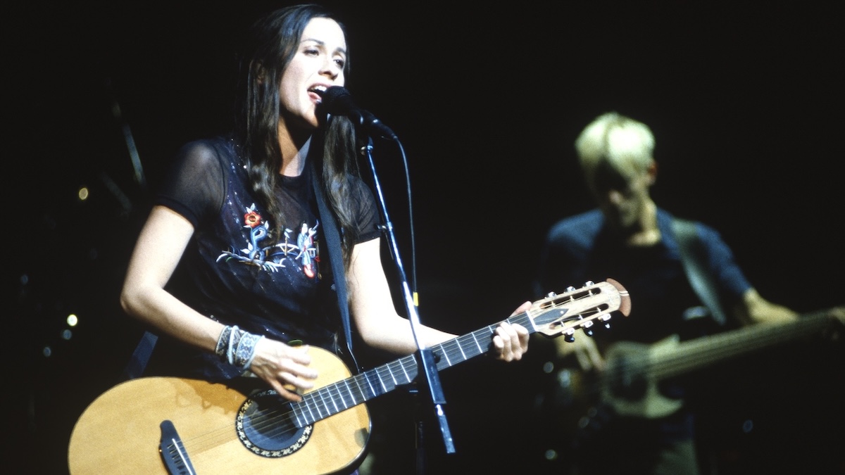 Alanis Morissette — "Can't Not Tour" movie still