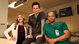 Scrubs Review Revival Zach Braff Donald Faison